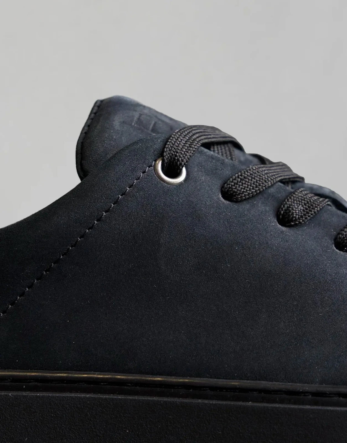 Fade Essential Nubuck Sneaker Black - Subwear
