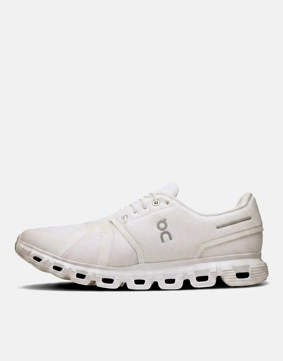 On Men's Cloud 6 White Sneakers - Subwear