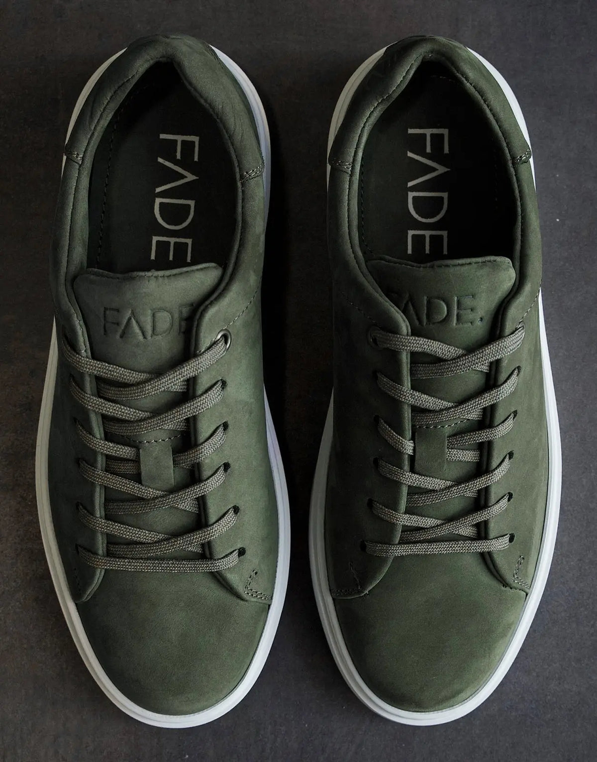 Fade Essential Green Sneakers - Subwear
